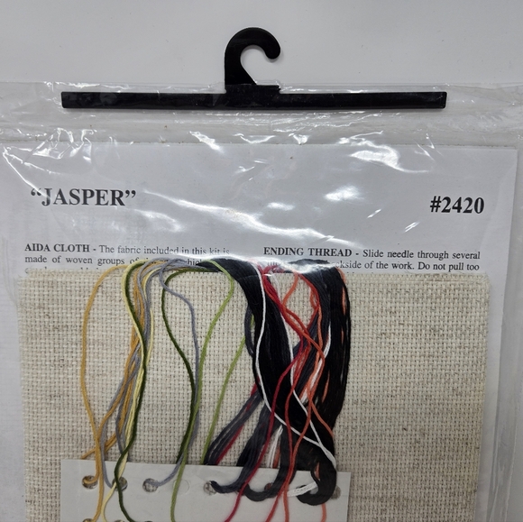 Design Works Craft Jasper the Cat Counted Cross Stitch Kit 10x14 Red Beaded Rose - Picture 5 of 7